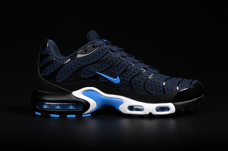 basquette nike tn pas cher basquette nike tn pas cher